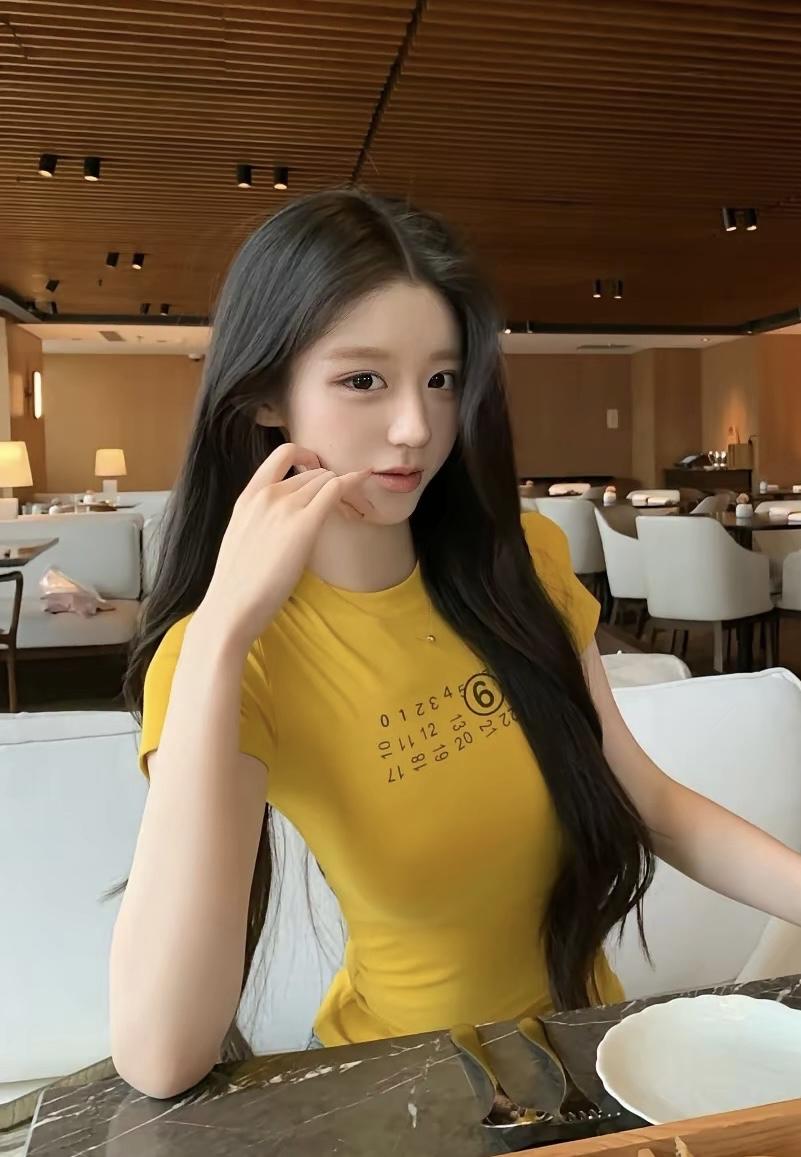 美女究竟能有多美美女长相漂亮是第一位，身材好，温柔可爱一些