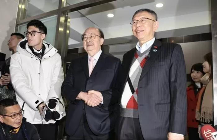 双柯破冰！柯文哲拜会柯建铭、握手致意后单独会谈柯文哲今天（2日）上午拜会国民