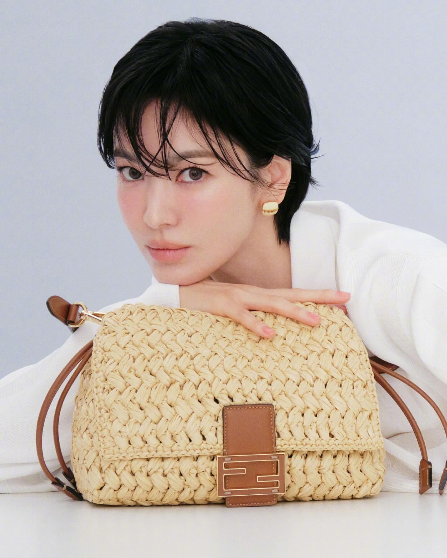 宋慧乔XFendibag，清爽的短发春日大片！🍃🌸