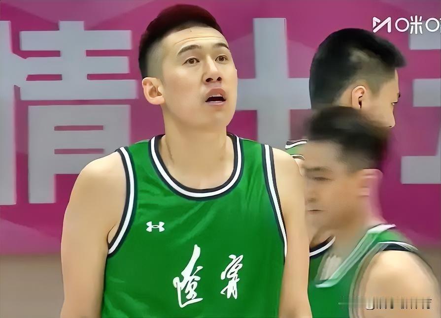 付豪重返国家队？郭士强现场考察，付豪表现抢眼，辽篮顶薪先生有望重返国家队。发现了