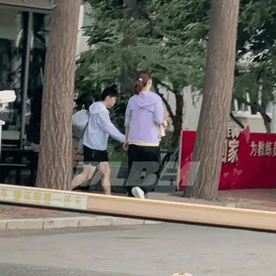 #头号创作者激励计划#8月4日上训的莎莎，又剪头发了，对自己下手太狠了，铲的