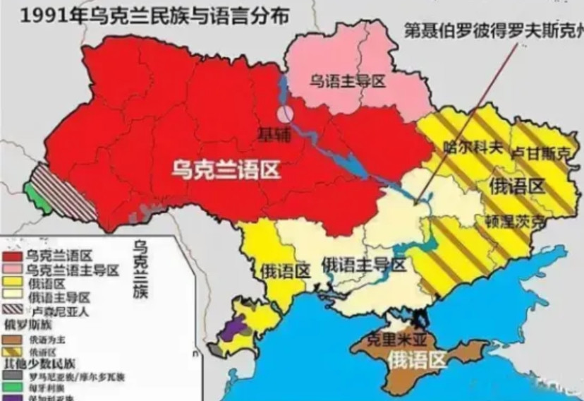 泽连斯基放弃顿巴斯是明智选择，识时务者为俊杰。1.从目前的俄乌局势来看，对乌来