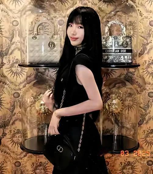 S家第三代在娱乐圈闯荡：女儿转型背后的家族选择大S去世后，小S又请假了一段时间