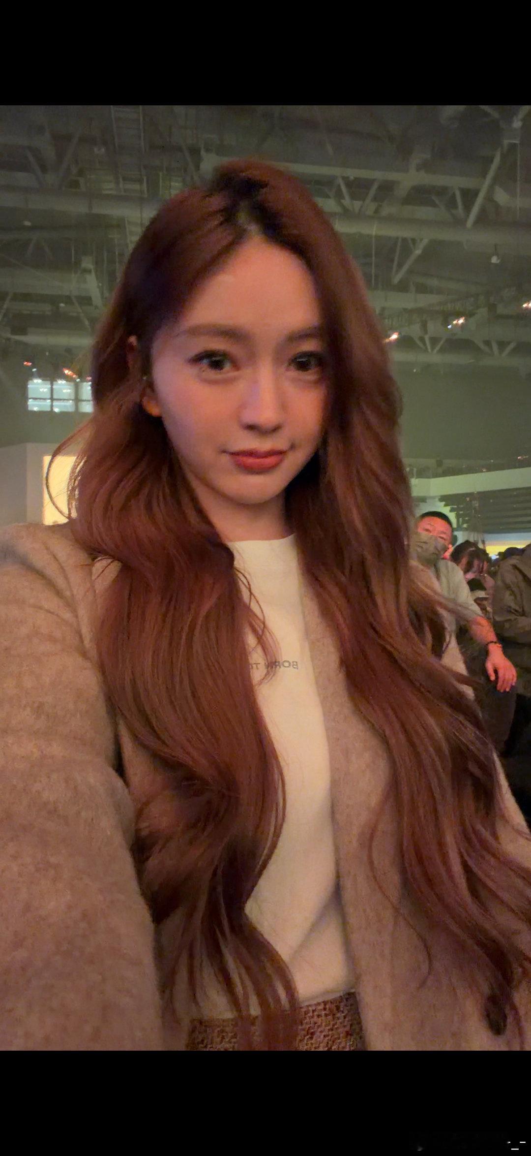 零跑lafa5来了嘻嘻欧尼茜茜零跑lafa5杭州