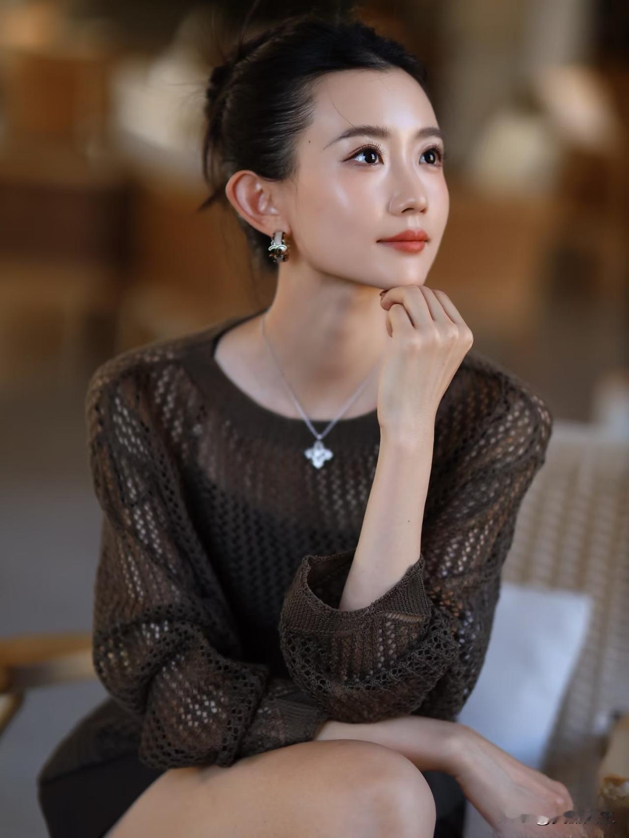 画画最难的是留白生活最难的是放下什么都想抓在手里太累了放弃那些不属于你的东