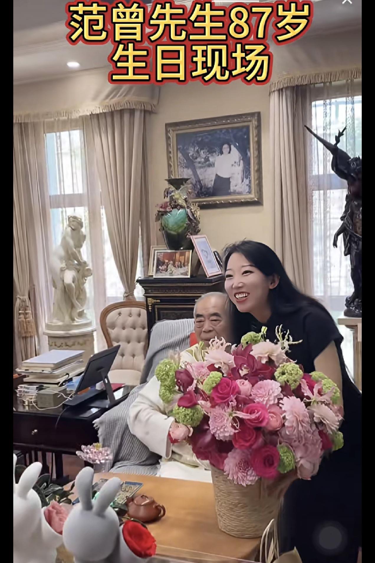 昨天全网都在扒87岁范增的独生子，我却想起菜市场里那个总被认错的大爷。我们追的