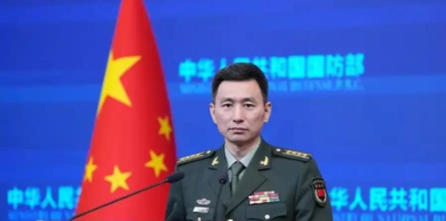 中国应该公开警告任何国家，谁胆敢攻击中国大陆本土目标，无论从哪里发动攻击，中国都