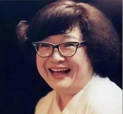 1976年，香港，沈殿霞告诉丈夫郑少秋：“医生说…我怀孕会死啊！”没想到，郑少秋