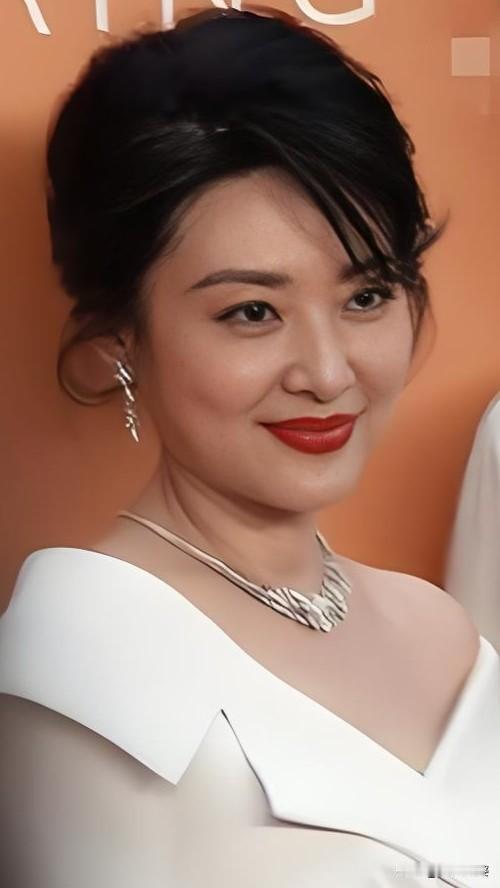 看看周涛的签名