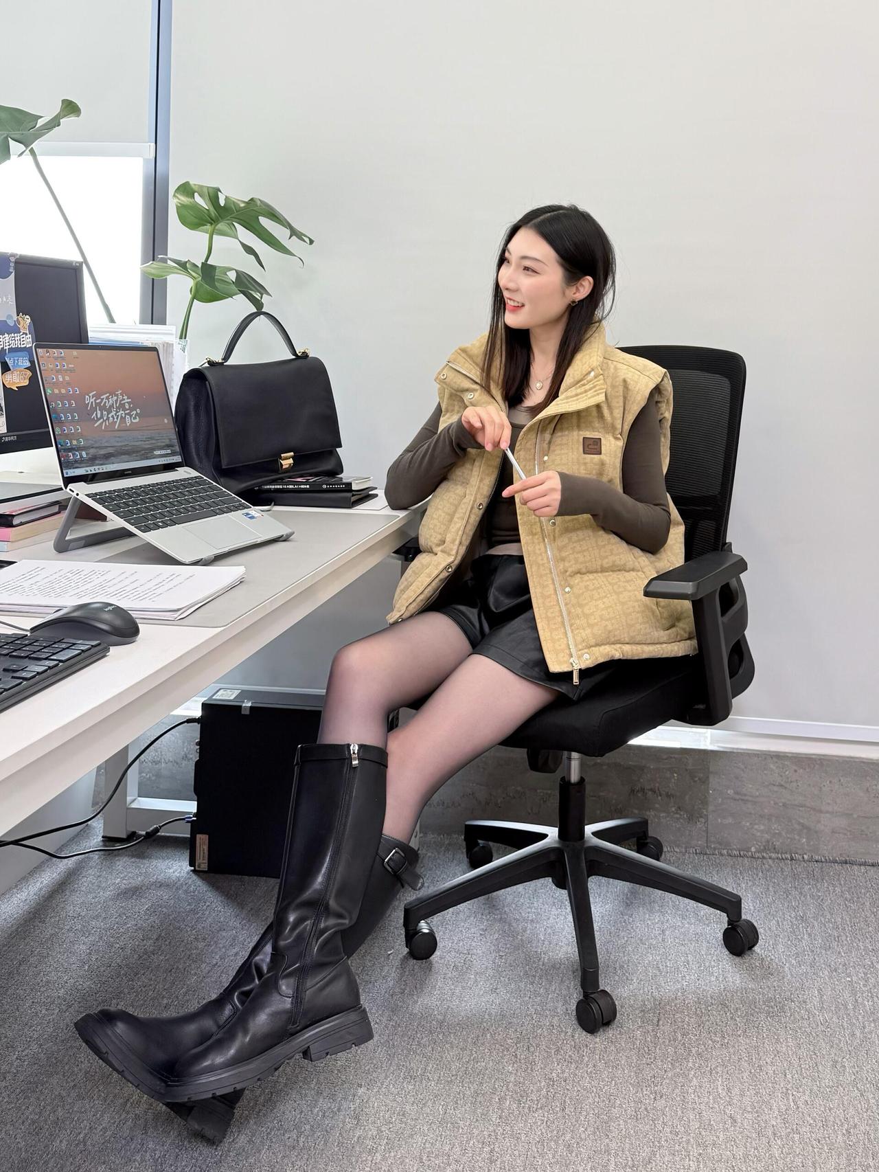 领导的穿搭｜好喜欢这种轻松的冬装啊！轻轻松松的搬砖日常🧱