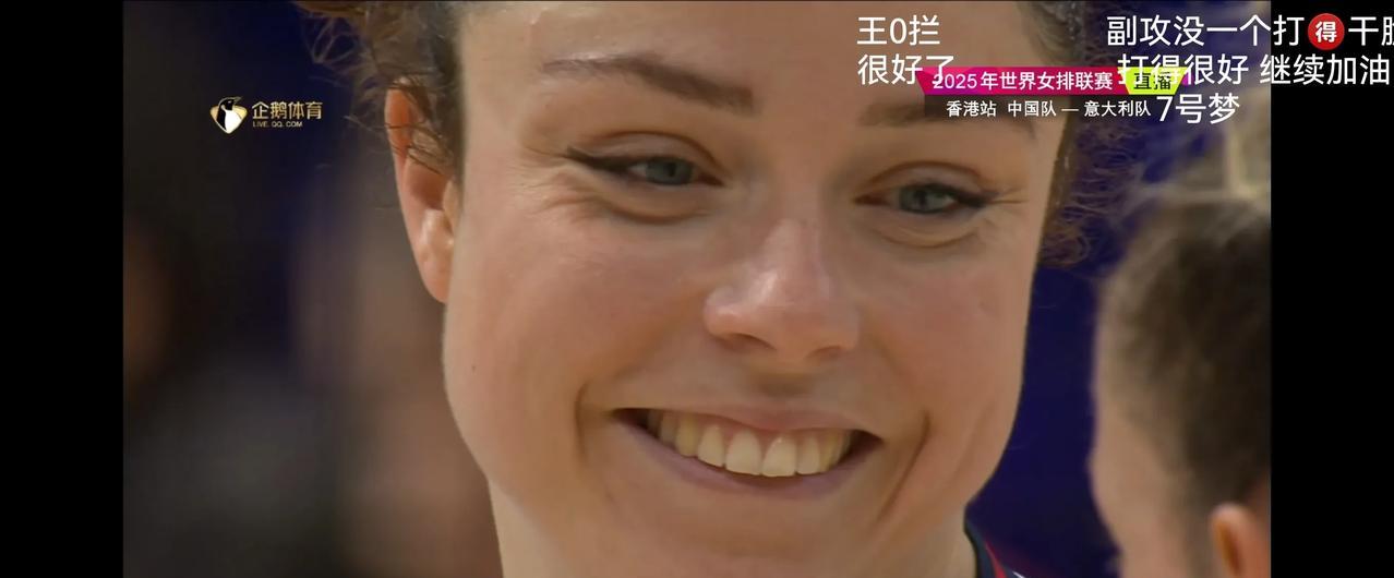 第二局太遗憾了，中国女排30-32惜败意大利女排，前两局中国女排0-2暂时落后。
