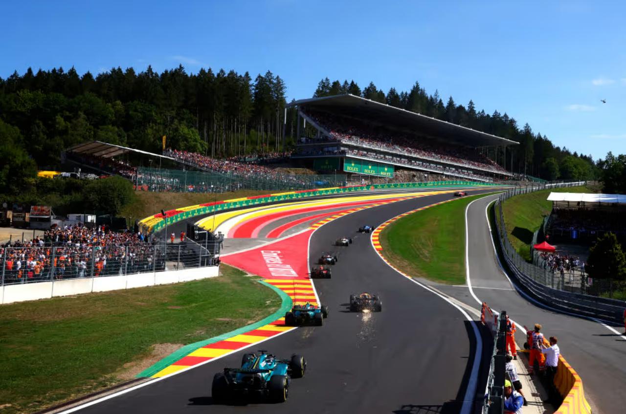 2026F1比利时站看点：积分榜三强混战，雨战或成最大变量本周末F1回到斯帕
