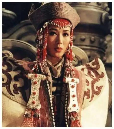 成吉思汗的女儿听闻丈夫战死，亲自带兵屠城，死伤者高达百万人蒙古铁骑西征的时候，