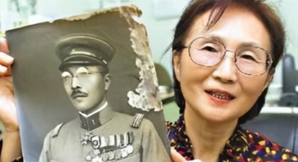 日本为什么不承认侵略战争？2007年，日本甲级战犯东条英机的孙女条由布子