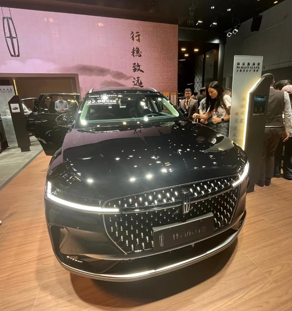 手握80万，全家逼我买奥迪！我却偷偷做了这件事…3年后他们闭嘴了！3年前的家庭