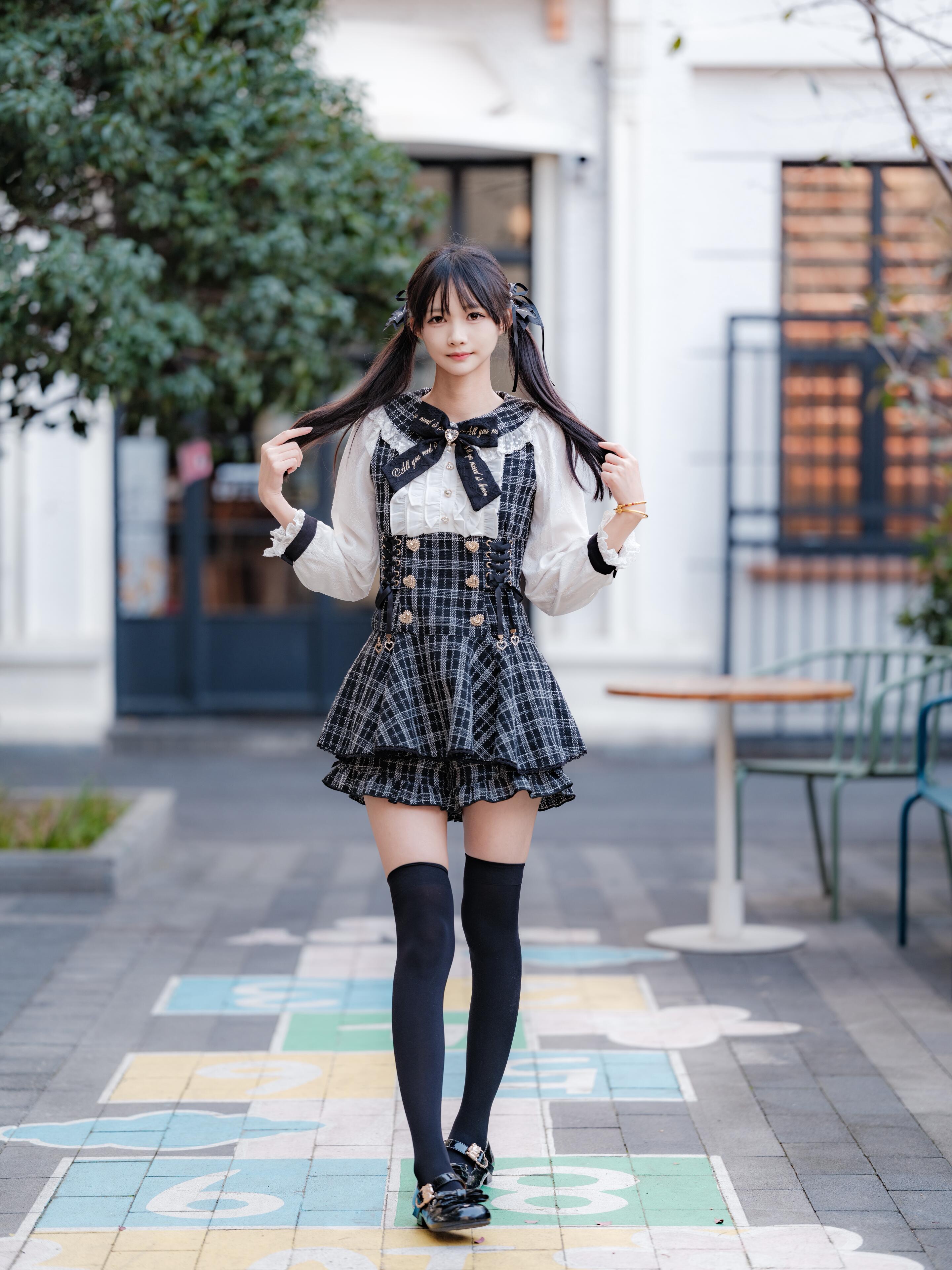 青春洋溢的校园风，甜美可爱的JK制服，少女心满满！