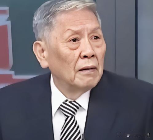 台湾有位退役中将帅化民说过一句话，大意是：如果岛内真的九成人不支持统一，那大陆方