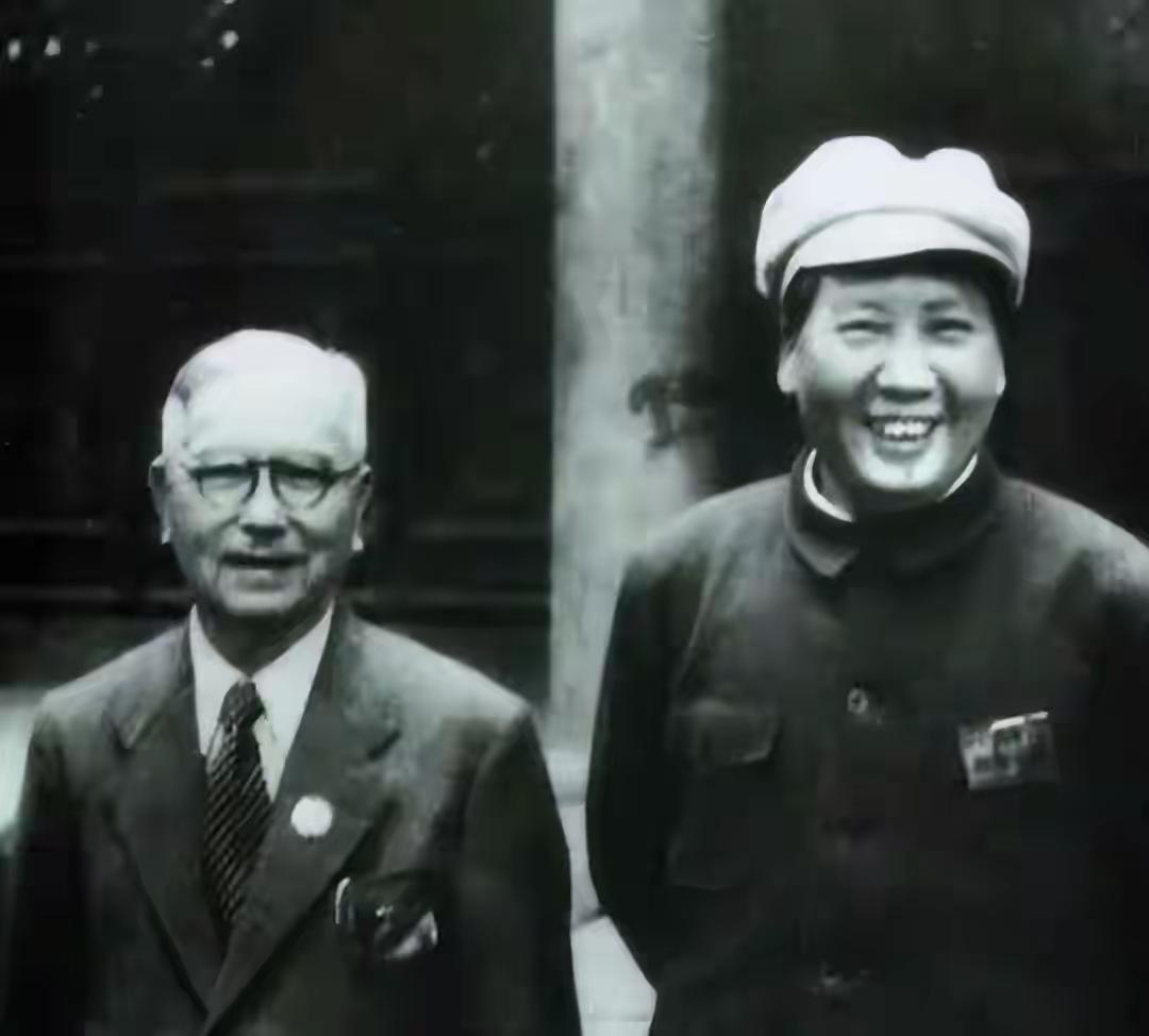 1940年陈嘉庚到延安考察，悄悄问店主：这里有共产党大官的产业吗？陈嘉庚这个