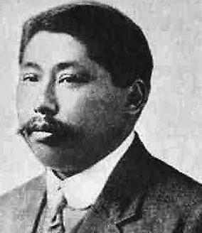 1911年，在广州起义中受了重伤的黄兴，做手术的时候，急需要家属签字，一个女子冒