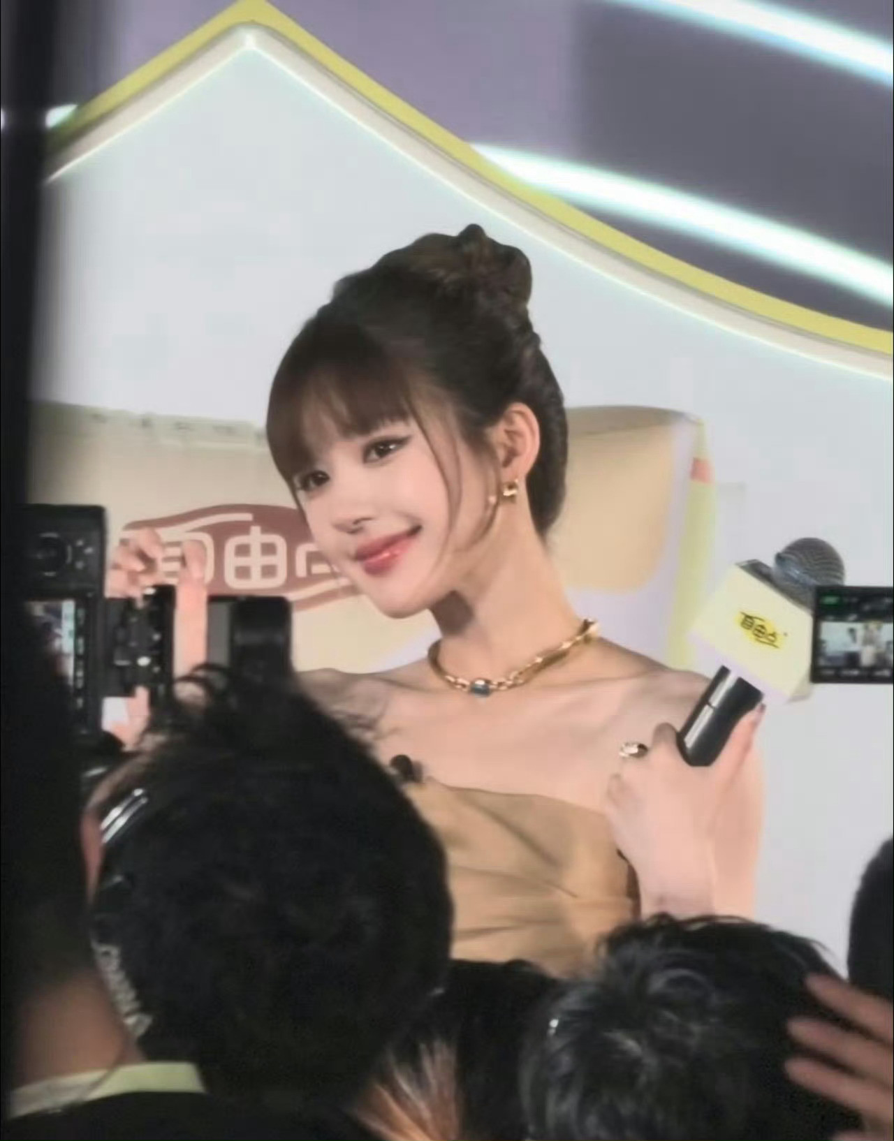 赵露思此女韩系感拉满...