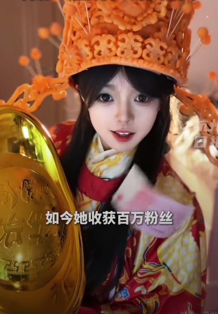 太厉害啦！湖北恩施25岁女孩陈琴，凭一口好牙火了！不用刻刀、不用工具，纯靠门牙和