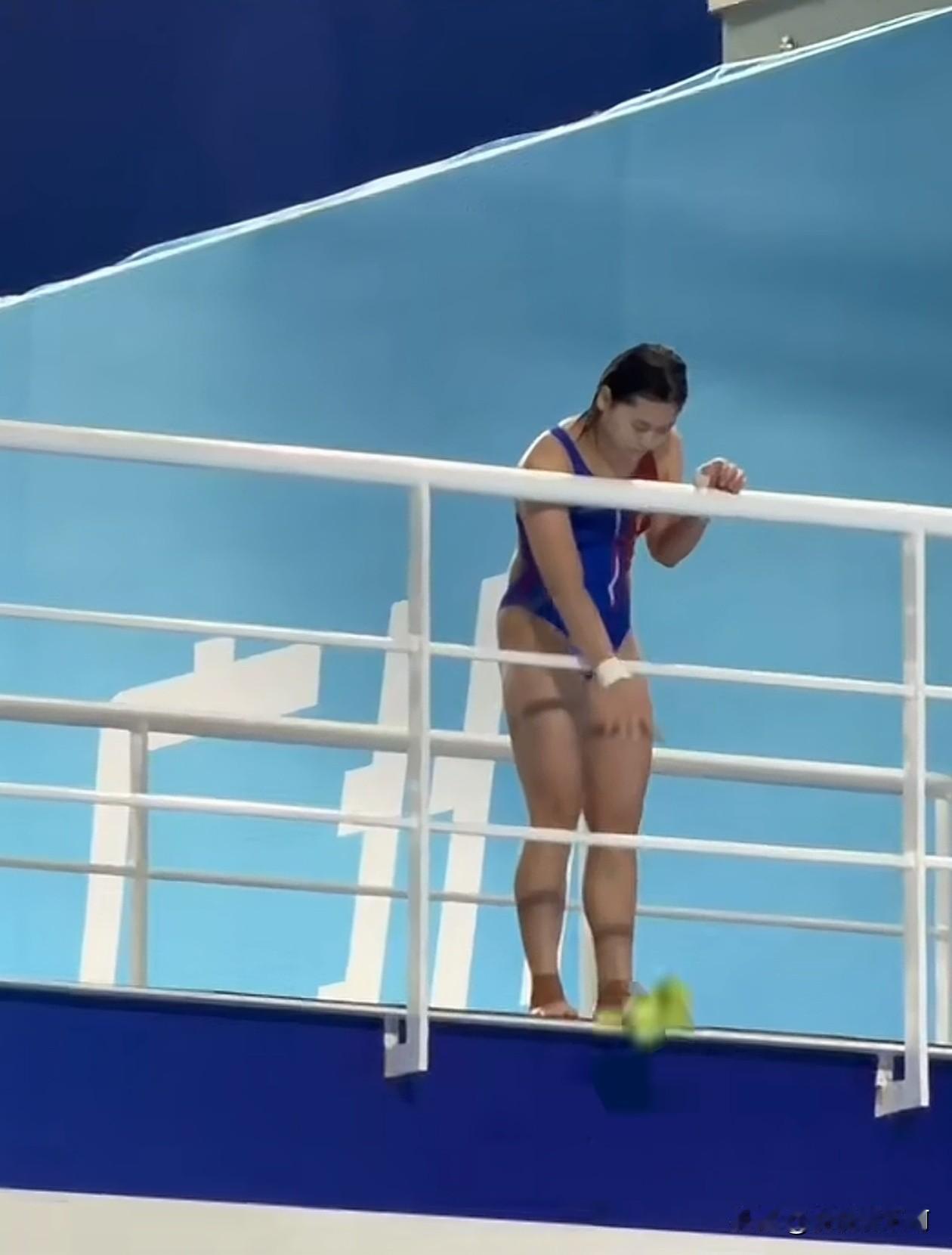 有人对婵宝不参加十米台个人比赛发出各种质疑。查了一下，全红婵确实不参加这次广