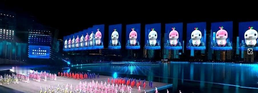 听说全运会闭幕式，演员们像是赶着下班打卡。全网都在说，和广州比，差了点意思。