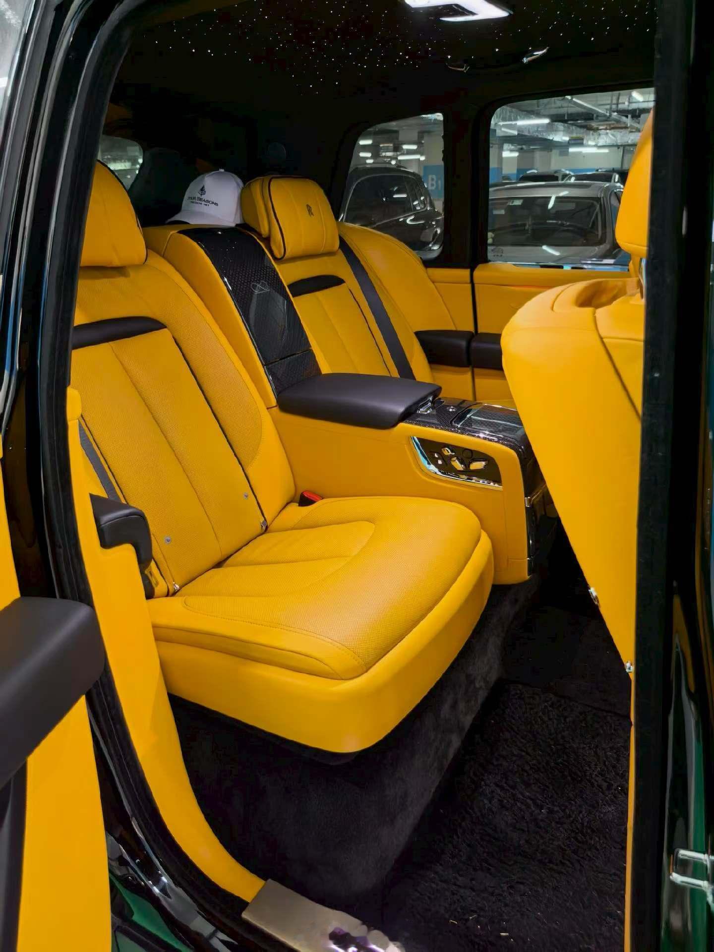22年库里南BB版.黑/锻造黄四座流星顶.两万多公里.全车原漆💰​​​