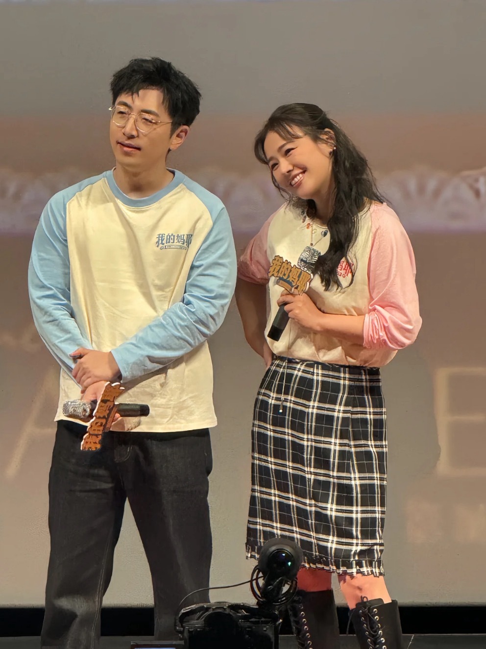 白客叔叔你衣服没熨怎么这么皱啊～