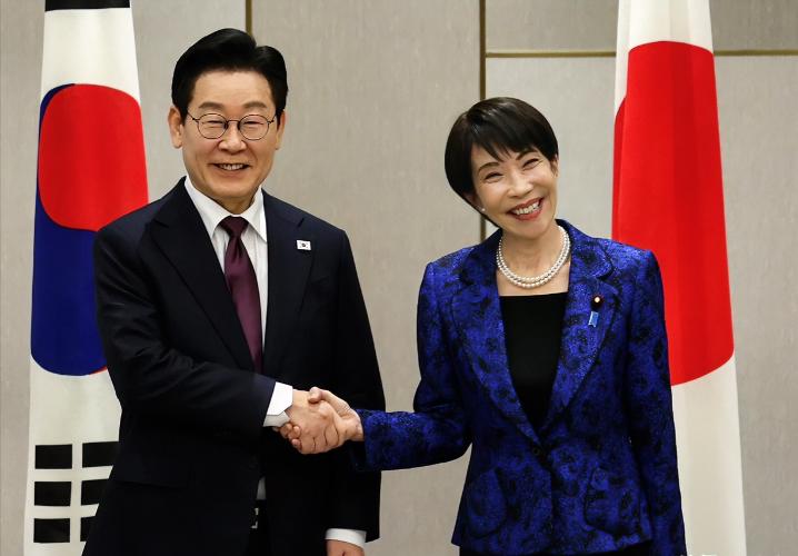 突发消息！韩国、日本直接被美国抛弃了就在刚刚，多架美军运输机相继离开韩国