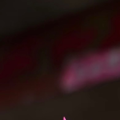 0000蟹爪兰的种植方法：1.盆土选择：用腐叶土、珍珠岩、河沙按3:1:1混合