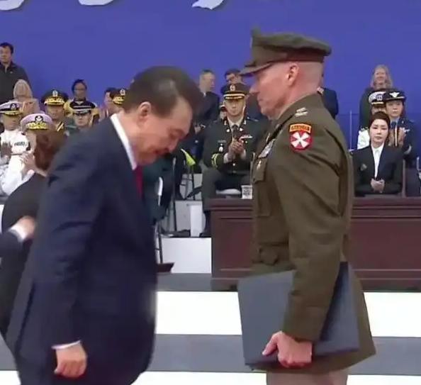 韩国向美国告状，谴责中国长臂管辖，美听到消息心彻底凉了，大批企业难或难正常运转