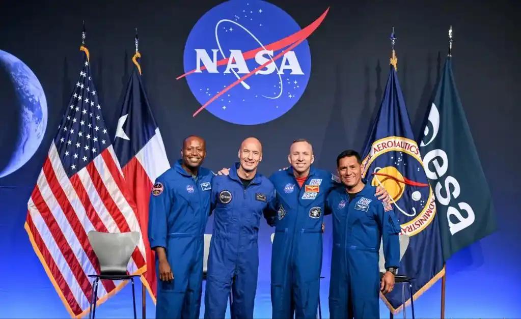 6亿月球订单轰动全球！根本不是为了太空竞赛，NASA真实布局藏得太深。NAS