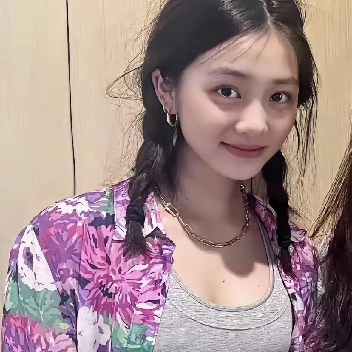 19岁留学换身打扮，就被全网扣“女留学生样”的帽子？还硬贴“风尘”标签，连黄磊老