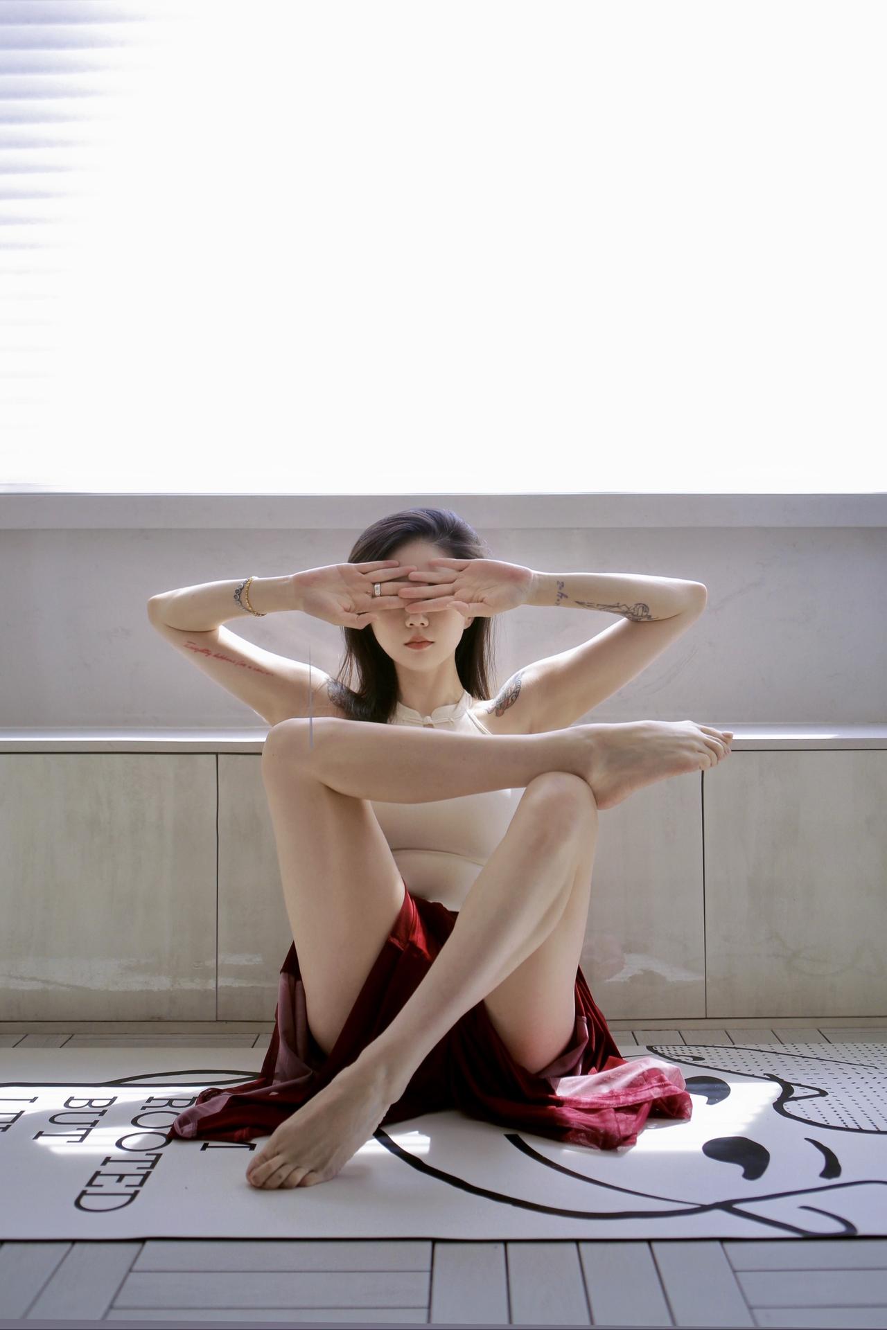 瑜伽女孩瑜伽体式御姐