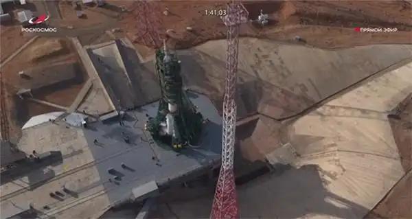 俄罗斯航天圈爆出个让全球都惊掉下巴的大新闻，“联盟MS-28”载人飞船带着2俄1