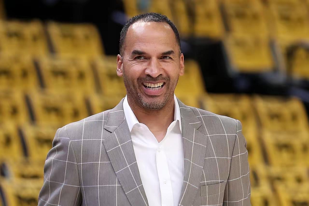 哈里森终于平反了，东契奇换弗拉格不亏独行侠战胜湖人的比赛，弗拉格投篮27中1