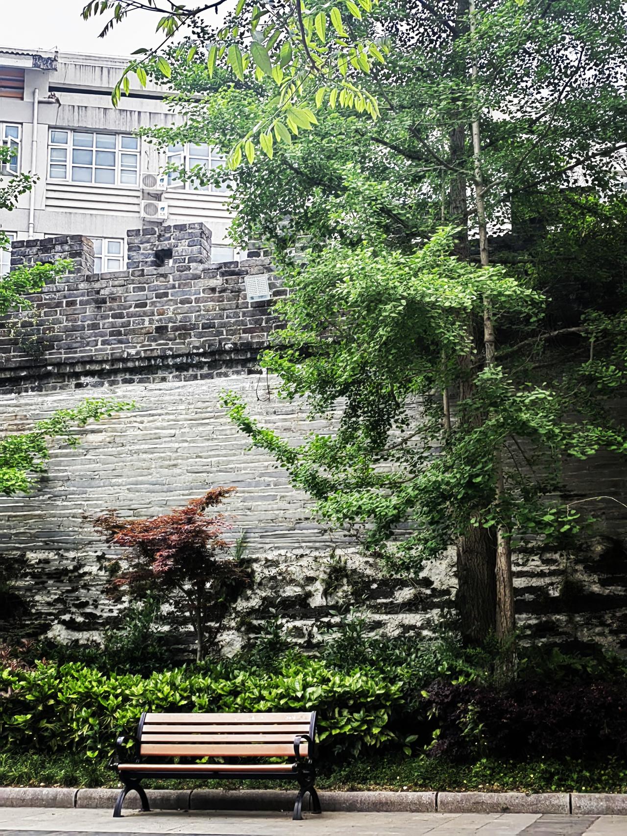 最脏的男人女人究竟是怎样一副模样你可曾见过？就是那种毫无边界感的人跟谁都