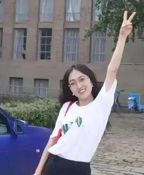 你请猜，你品，你细品！杨某媛现在最害怕的是：不是学位，也不是读博士而是父