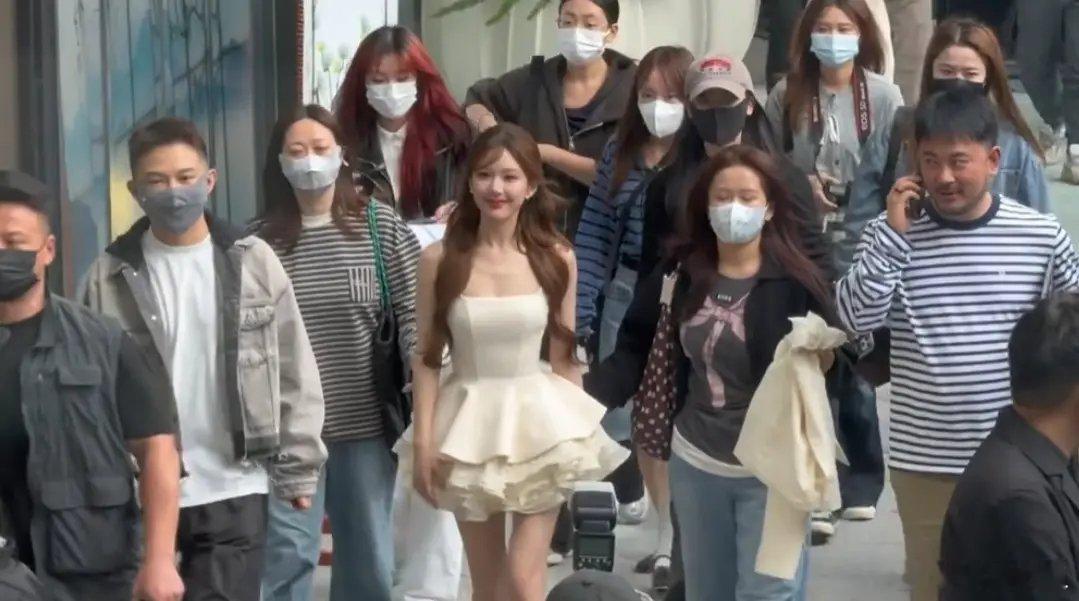 赵露思这张照片可以带入各种小说女主