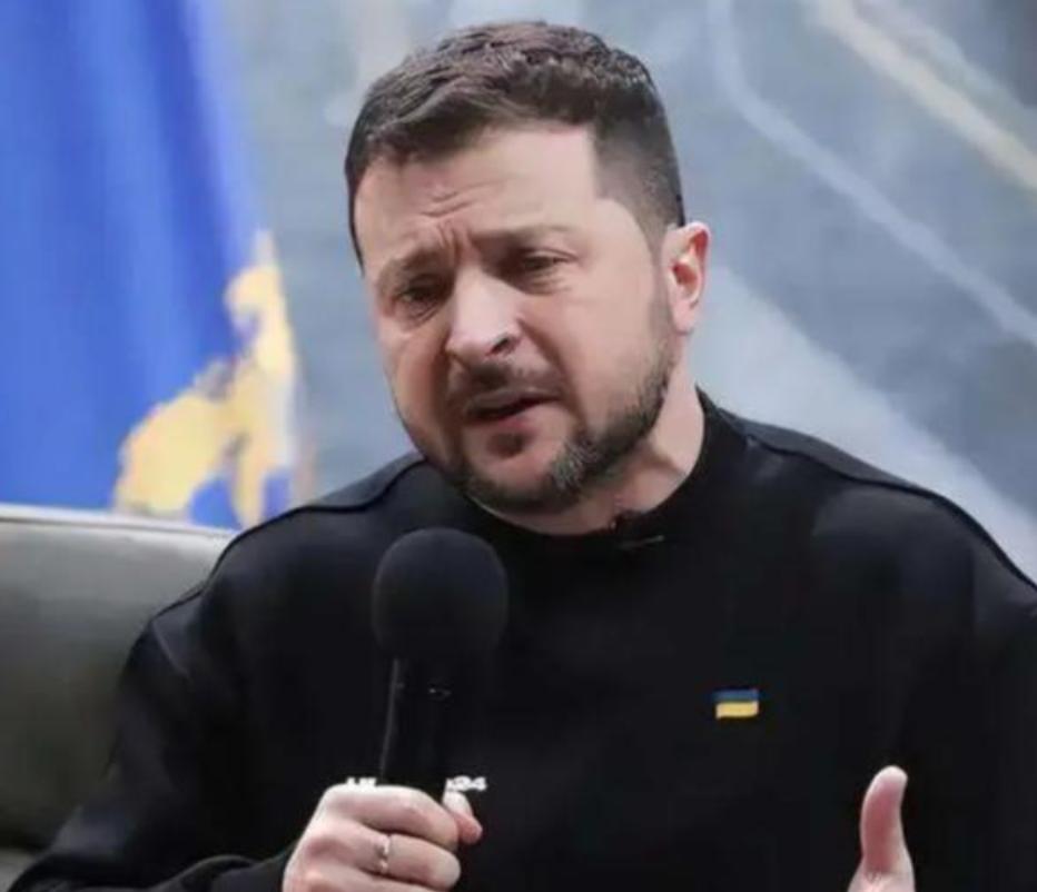 “被美国出卖后，乌克兰不再客气，向美国甩了一巴掌，好响亮的耳光！当大国把一个