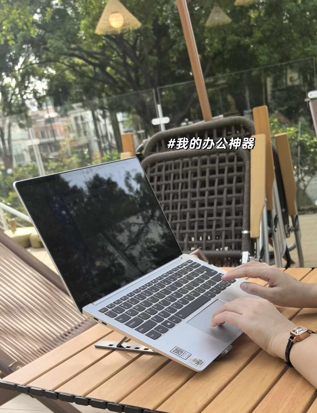 howto｜榜单热门笔记本支架，真实使用测评真心自用实测！终于知道这款为什么一