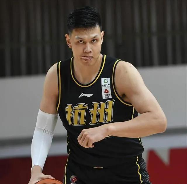 CBA江湖第一好汉后继有人。浙江广厦晋级总决赛后，我特别希望山西也能晋级总决赛