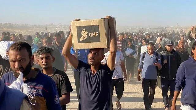 谁干的？加沙民众在援助物资分发点遭袭击致30人死亡175人受伤来源:昨夜军帖