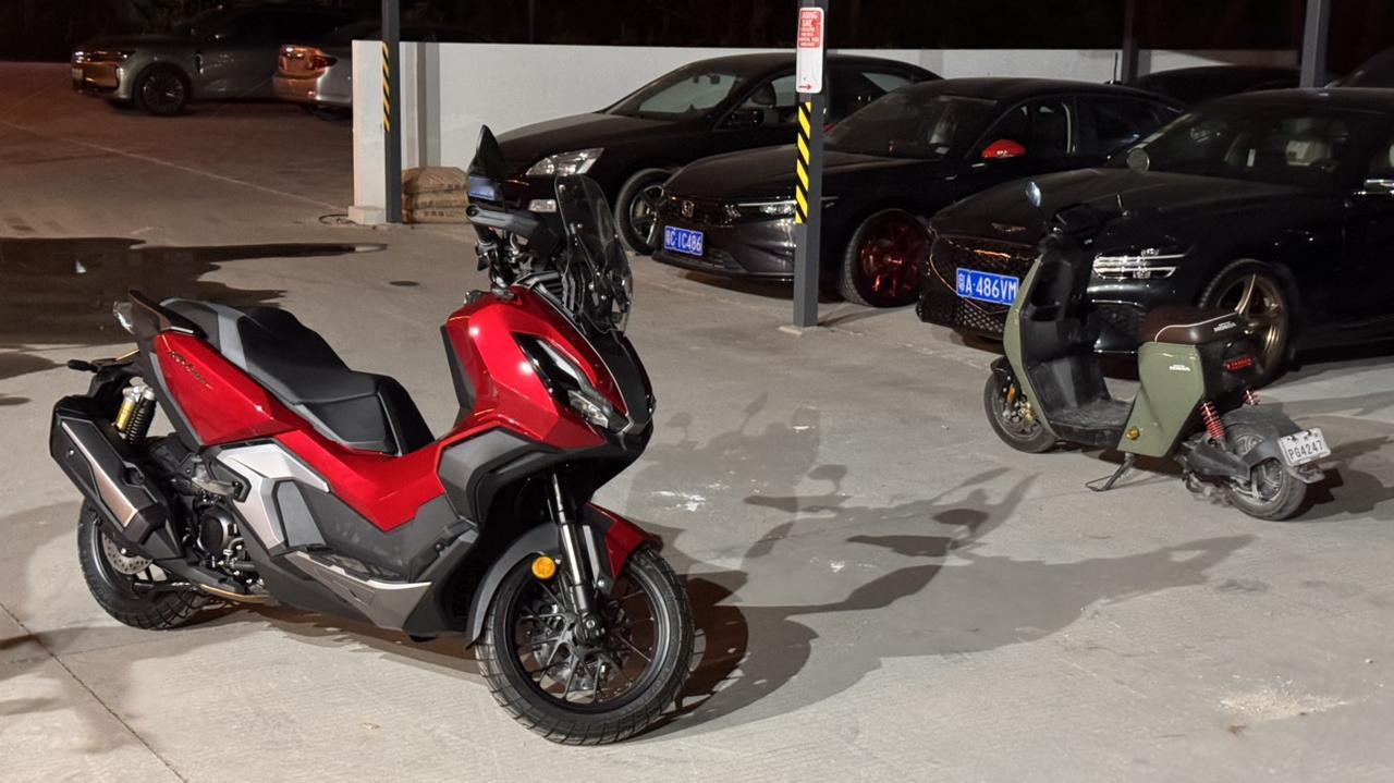 折腾几个月，终于盼来我的本田摩托至今已经集齐本田纯电两轮、汽油两轮、纯电四轮