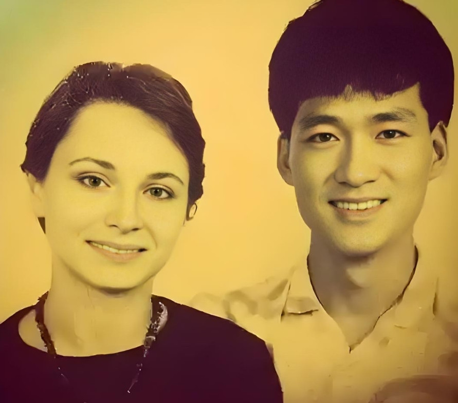 穷小子周华健的逆袭爱情：没房没车没戒指，她却赌上一生！