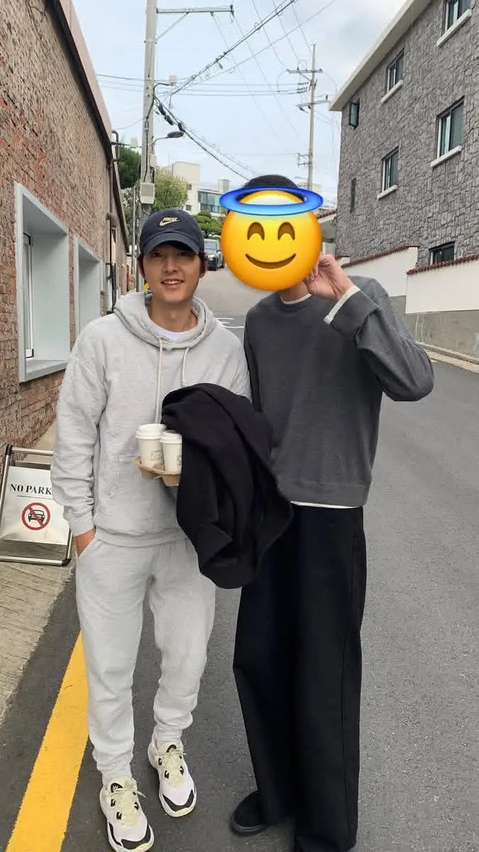 宋仲基发面馒头时期也比国内的一些男明星要帅啊