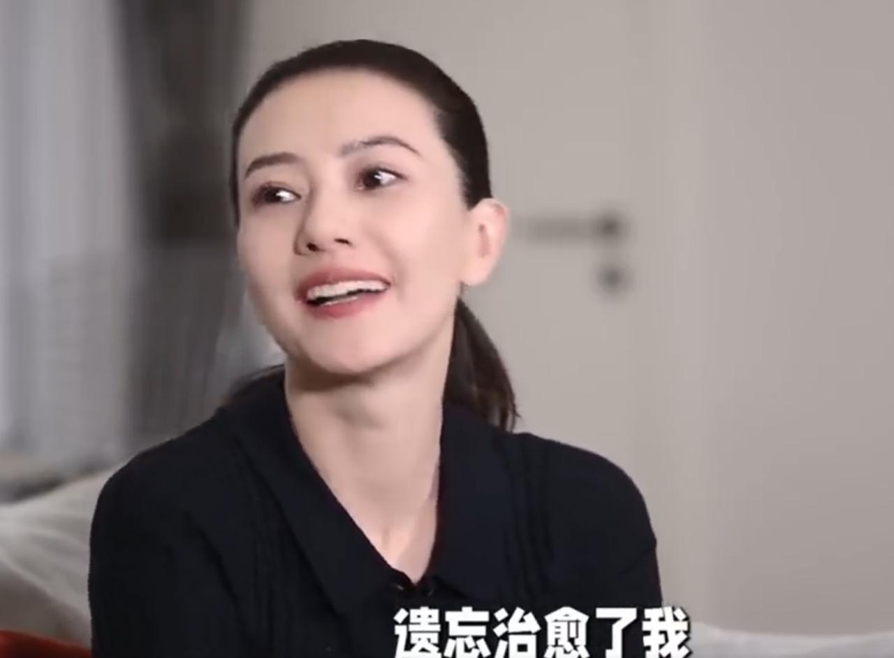 高圆圆说妈妈最后忘了她，这句话比任何哭戏都扎心高圆圆谈到妈妈临终前把她忘