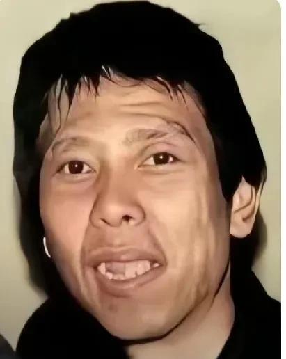 冯小刚的脸，就是中国电影的一道“反光镜”。65岁，他凭一部网剧《回响》拿了首尔