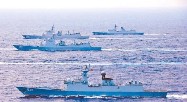 香港资深媒体人魏开星写道：“中国即使作为世界第二大经济体、不弱的军事实力，也不会